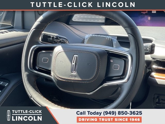 2027 Lincoln Navigator L Black Label