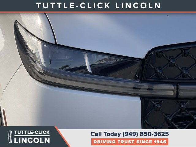 2027 Lincoln Navigator L Black Label