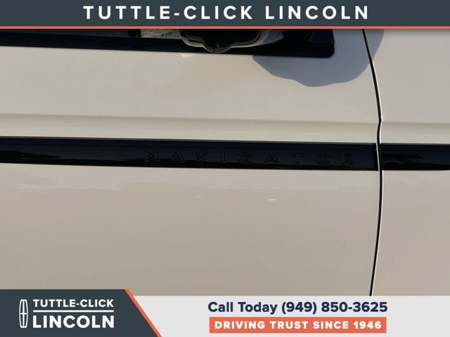 2027 Lincoln Navigator L Black Label