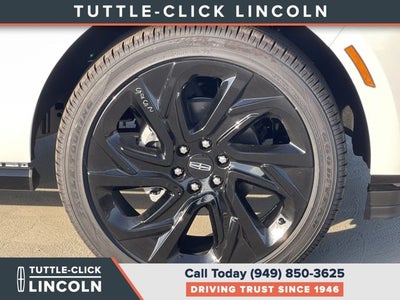 2027 Lincoln Navigator L Black Label