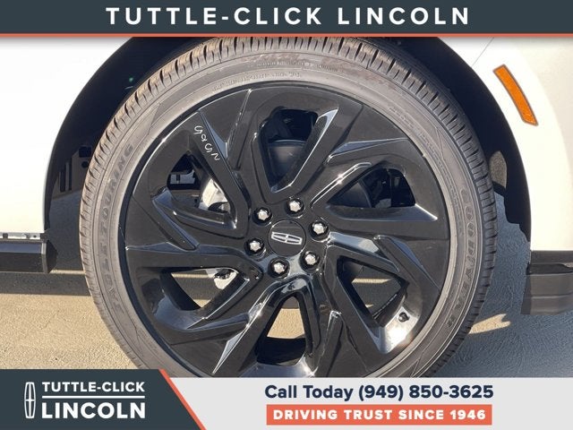 2027 Lincoln Navigator L Black Label