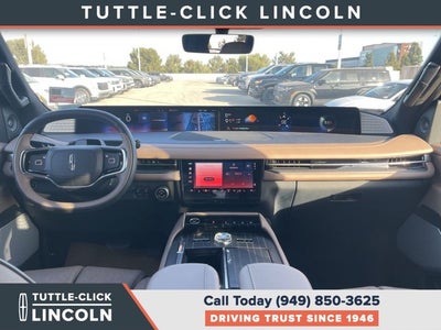 2027 Lincoln Navigator L Black Label