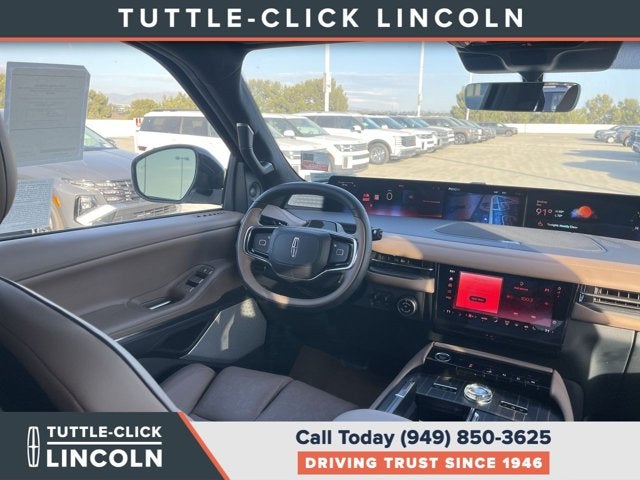 2027 Lincoln Navigator L Black Label