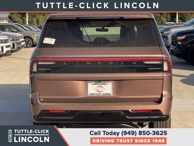 2027 Lincoln Navigator L Black Label