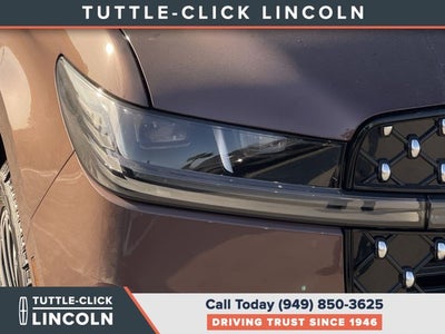 2027 Lincoln Navigator L Black Label