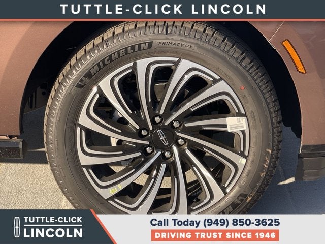 2027 Lincoln Navigator L Black Label