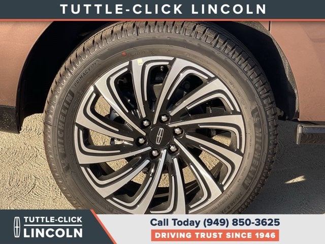 2027 Lincoln Navigator L Black Label