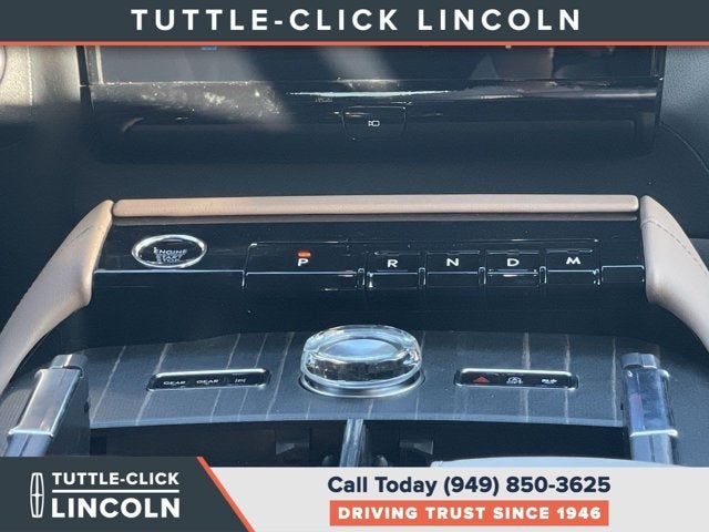 2027 Lincoln Navigator L Black Label