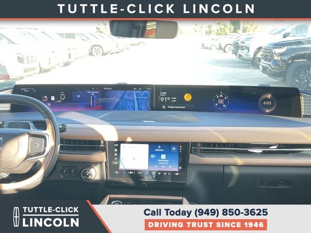 2027 Lincoln Navigator L Black Label