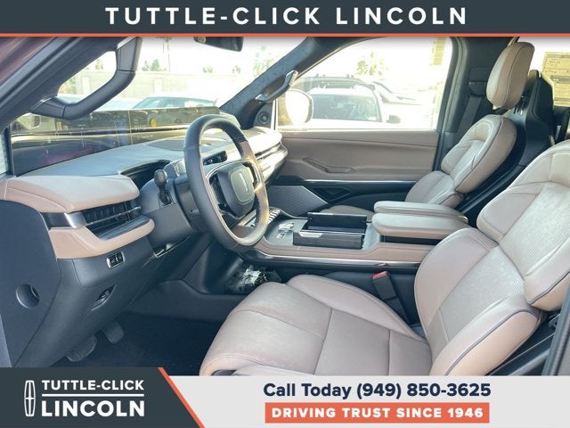 2027 Lincoln Navigator L Black Label