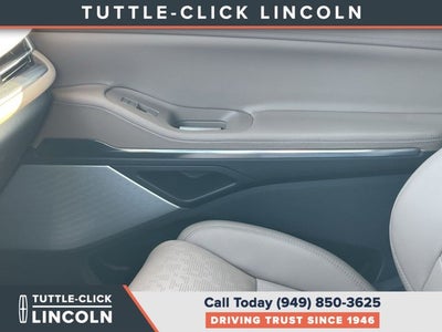 2027 Lincoln Navigator L Black Label