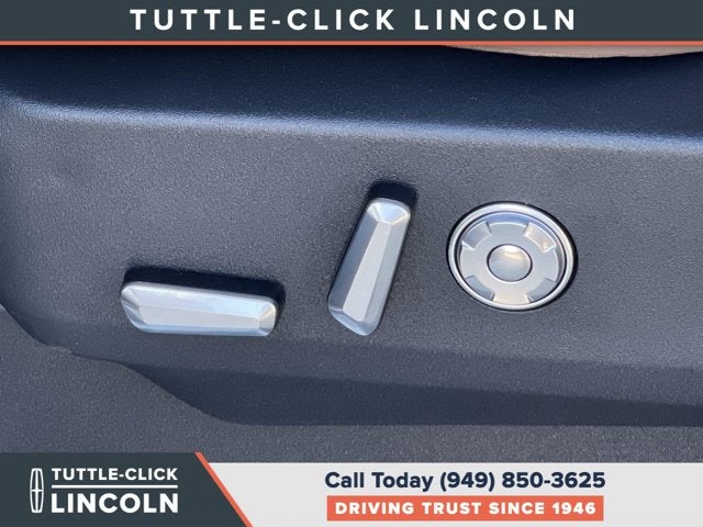 2027 Lincoln Navigator L Black Label