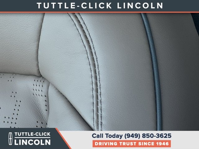 2027 Lincoln Navigator L Black Label