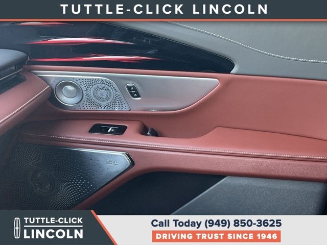 2024 Lincoln Nautilus Black Label