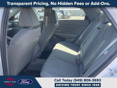 2025 Hyundai Elantra SEL Convenience