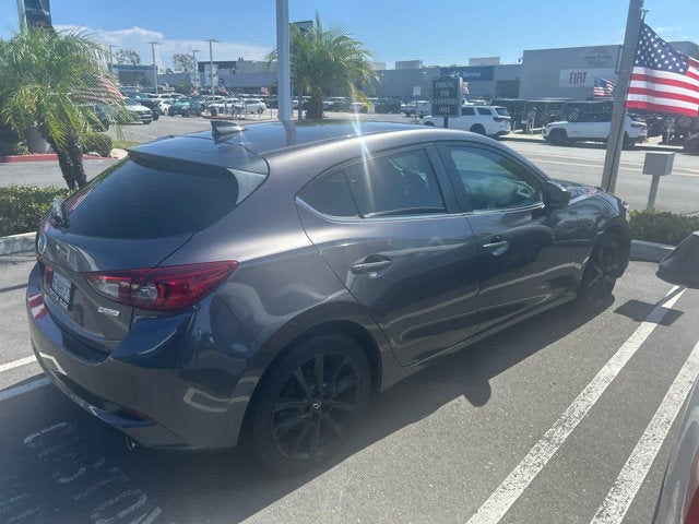 2018 Mazda Mazda3 5-Door Touring