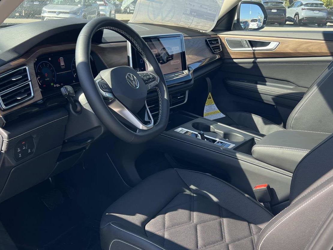 2026 Volkswagen Atlas 2.0T SE