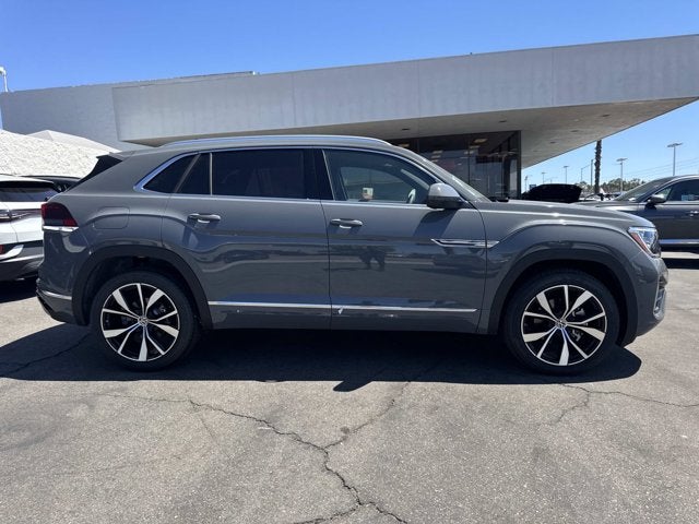2026 Volkswagen Atlas Cross Sport 2.0T SEL Premium R-Line