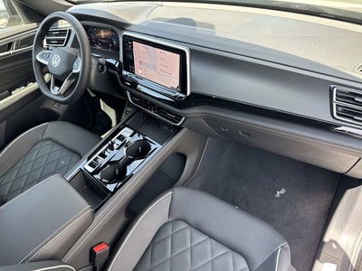 2026 Volkswagen Atlas Cross Sport 2.0T SEL Premium R-Line