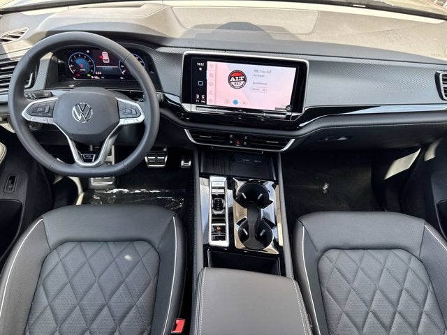 2026 Volkswagen Atlas Cross Sport 2.0T SEL Premium R-Line