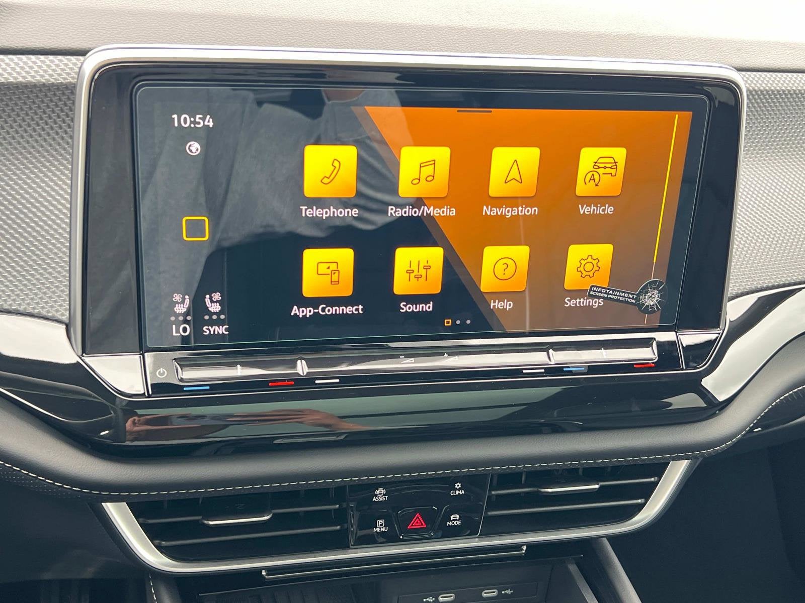 2025 Volkswagen Atlas Cross Sport 2.0T SEL Premium R-Line