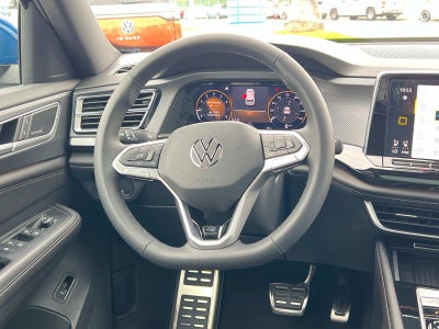 2025 Volkswagen Atlas Cross Sport 2.0T SEL Premium R-Line