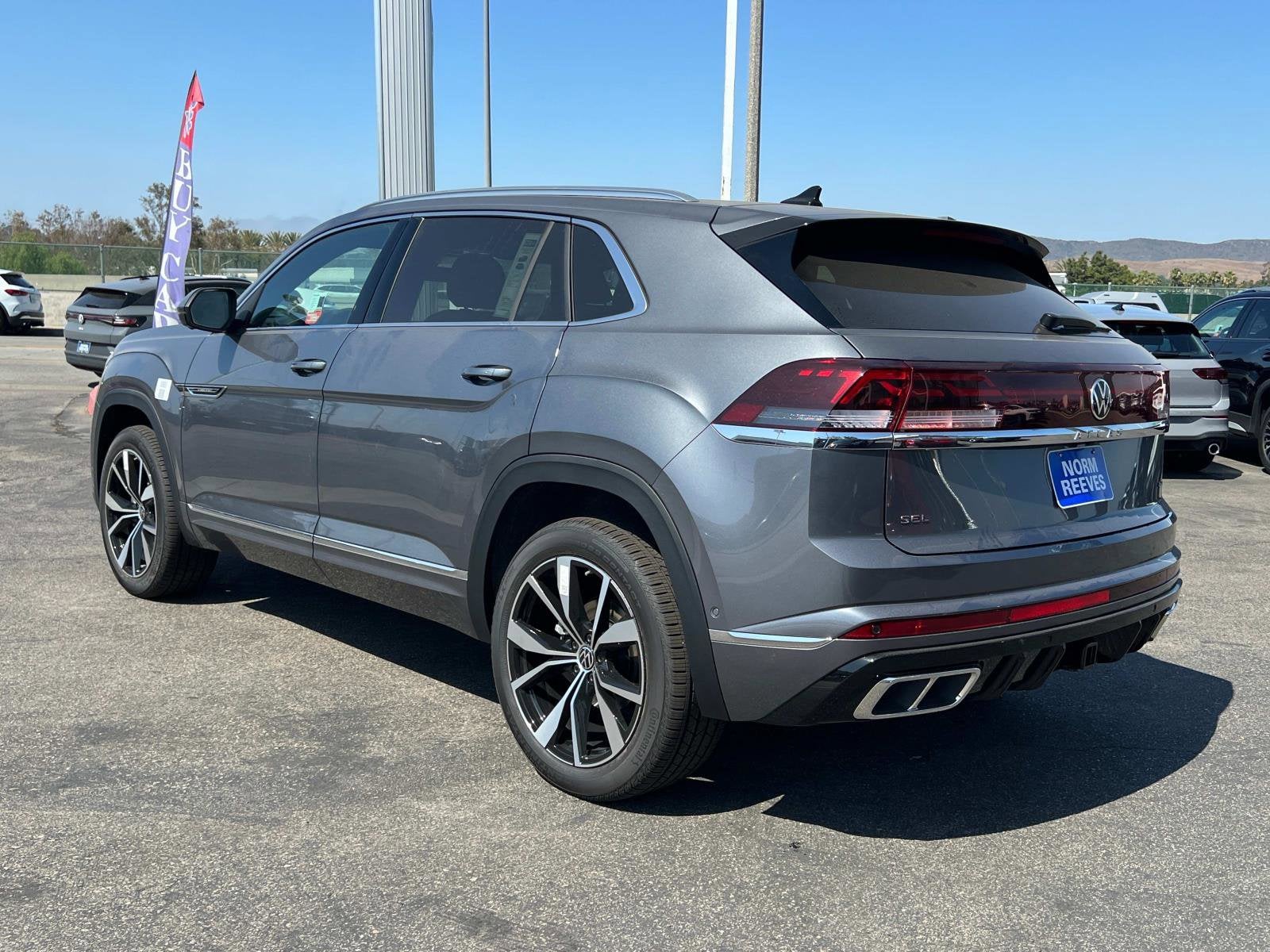 2025 Volkswagen Atlas Cross Sport 2.0T SEL Premium R-Line