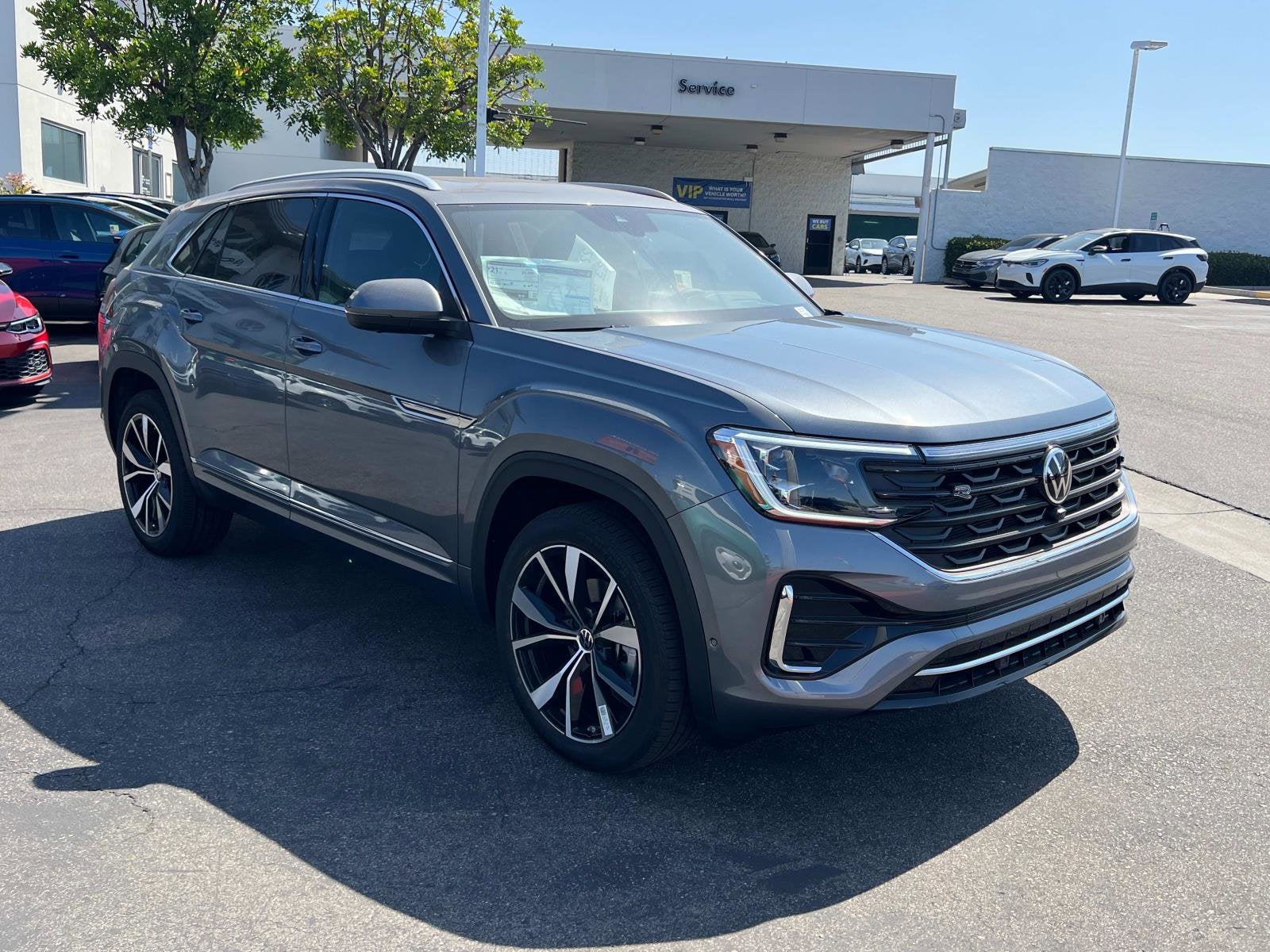 2025 Volkswagen Atlas Cross Sport 2.0T SEL Premium R-Line