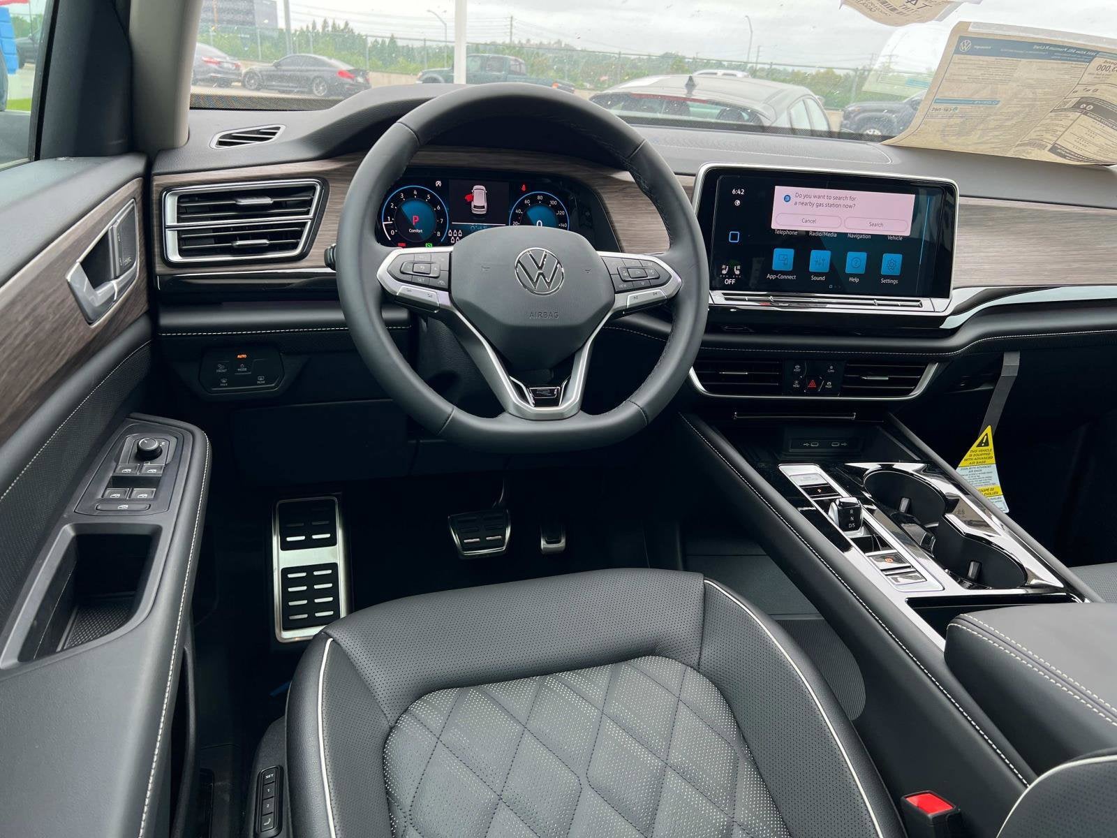 2025 Volkswagen Atlas 2.0T SEL Premium R-Line