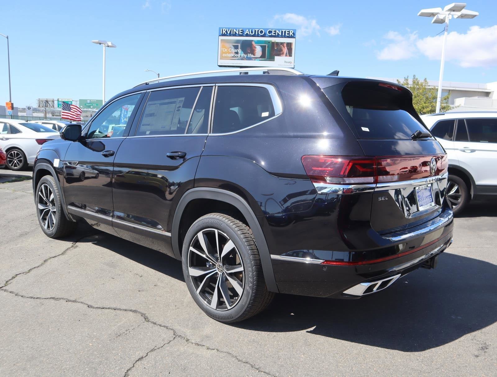 2025 Volkswagen Atlas 2.0T SEL Premium R-Line