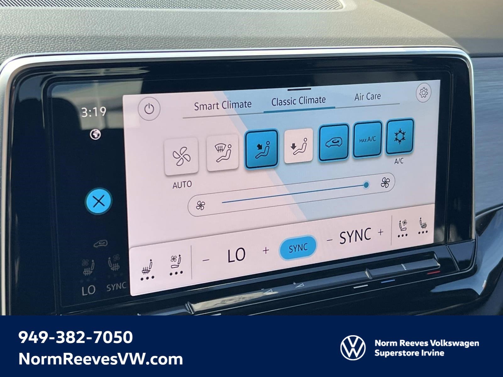 2026 Volkswagen Atlas Cross Sport 2.0T SE w/Technology