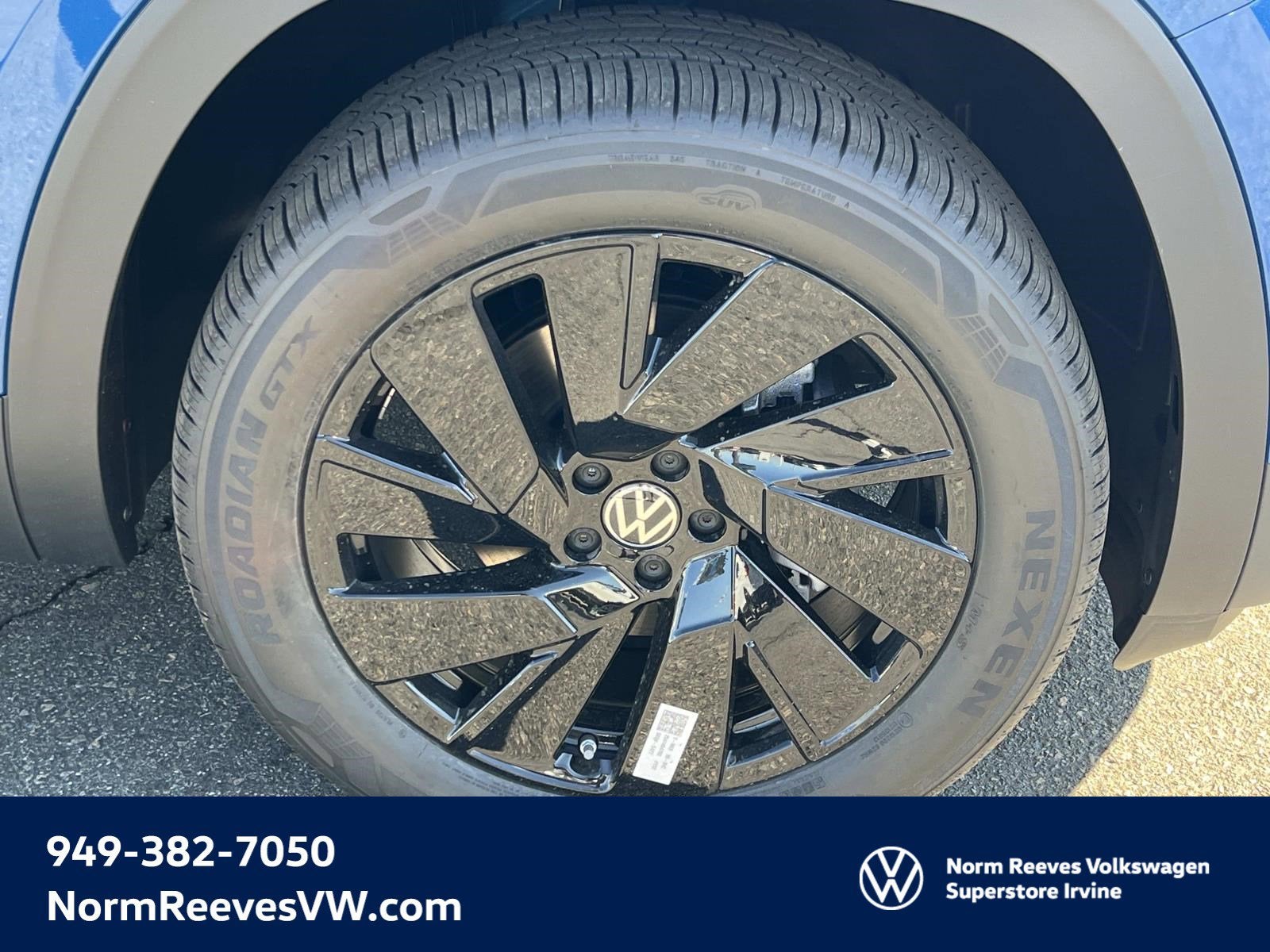 2026 Volkswagen Atlas Cross Sport 2.0T SE w/Technology