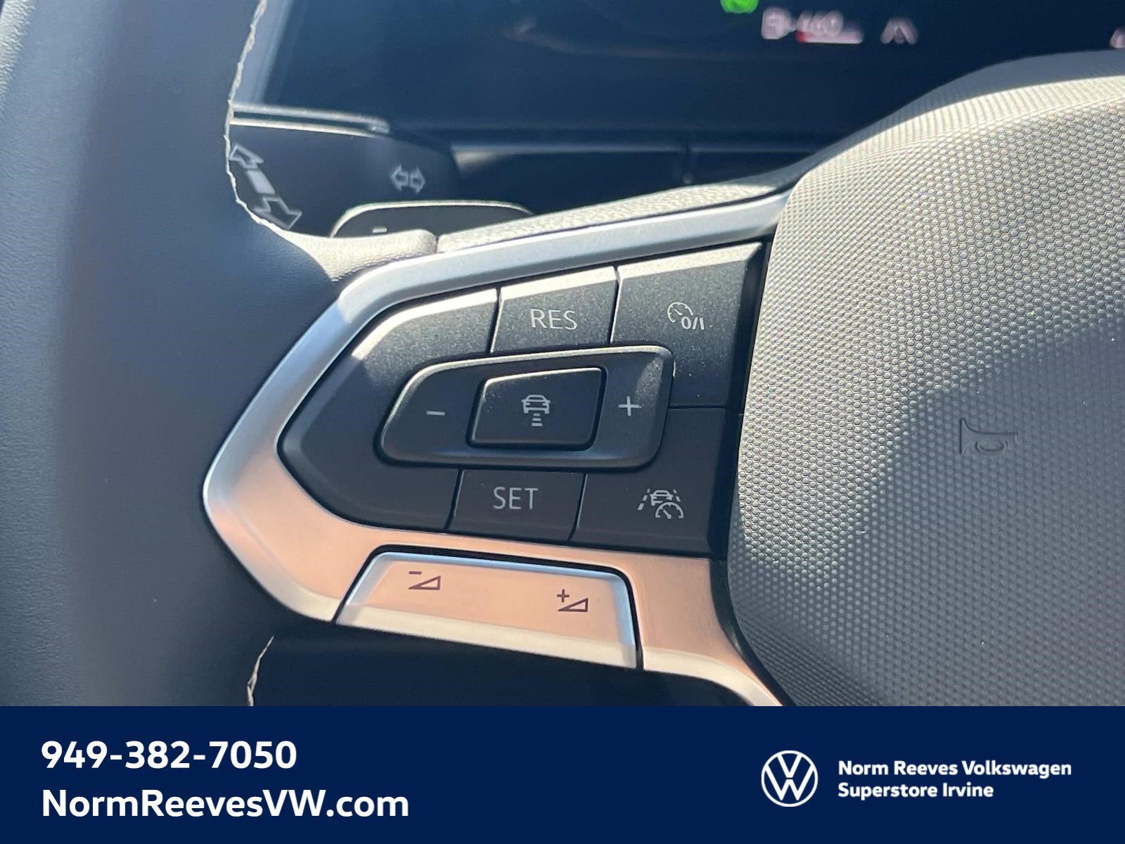 2026 Volkswagen Atlas Cross Sport 2.0T SE w/Technology