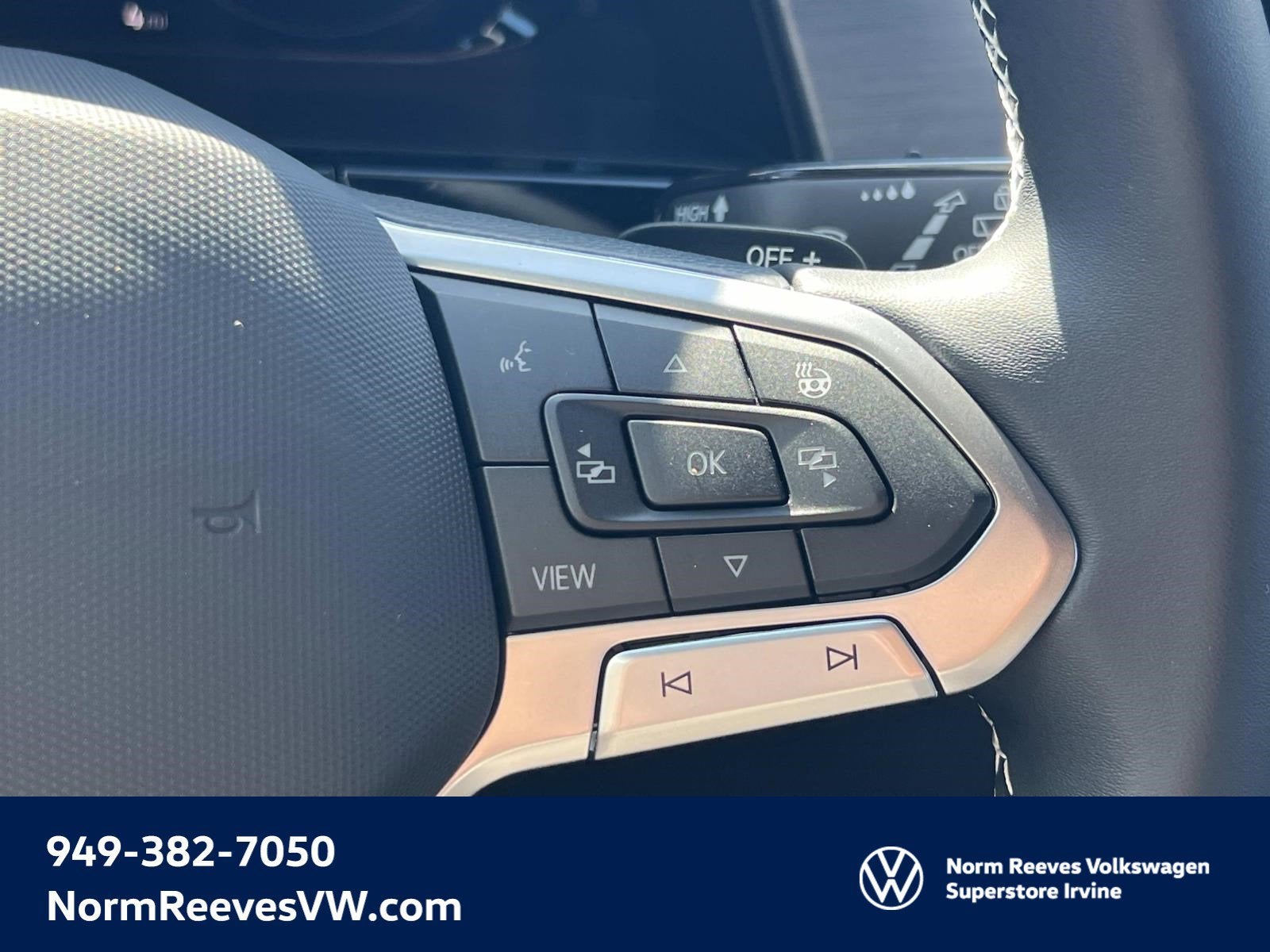 2026 Volkswagen Atlas Cross Sport 2.0T SE w/Technology