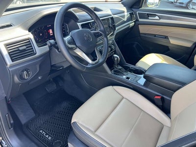 2023 Volkswagen Atlas Cross Sport 2.0T SE w/Technology
