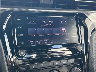 2022 Volkswagen Passat 2.0T R-Line