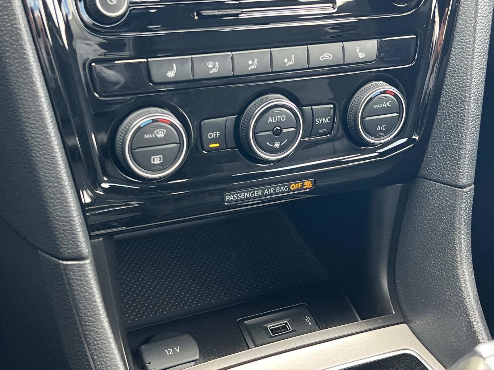 2022 Volkswagen Passat 2.0T R-Line