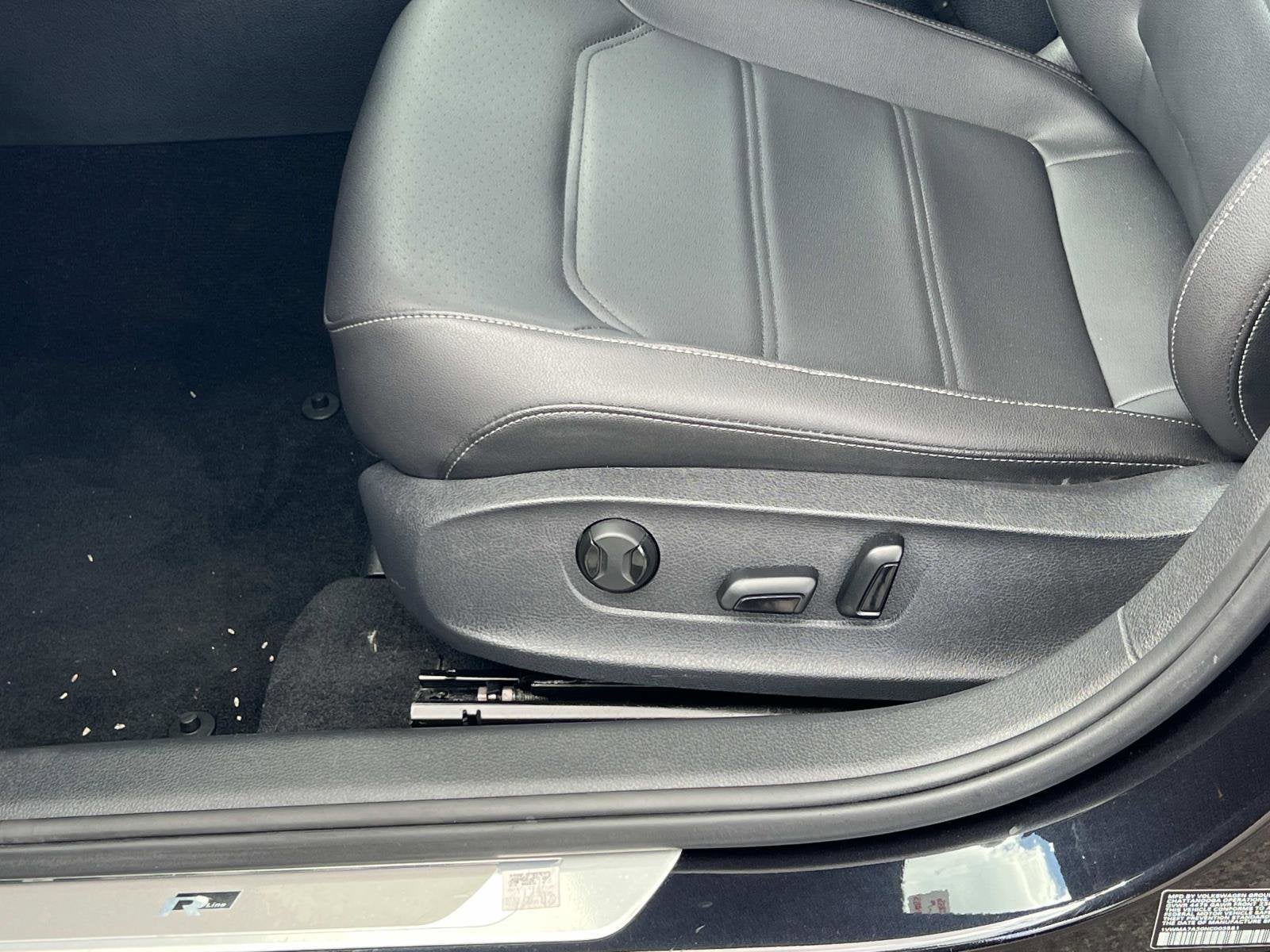 2022 Volkswagen Passat 2.0T R-Line