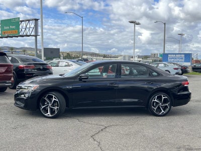 2022 Volkswagen Passat 2.0T R-Line