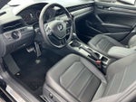2022 Volkswagen Passat 2.0T R-Line