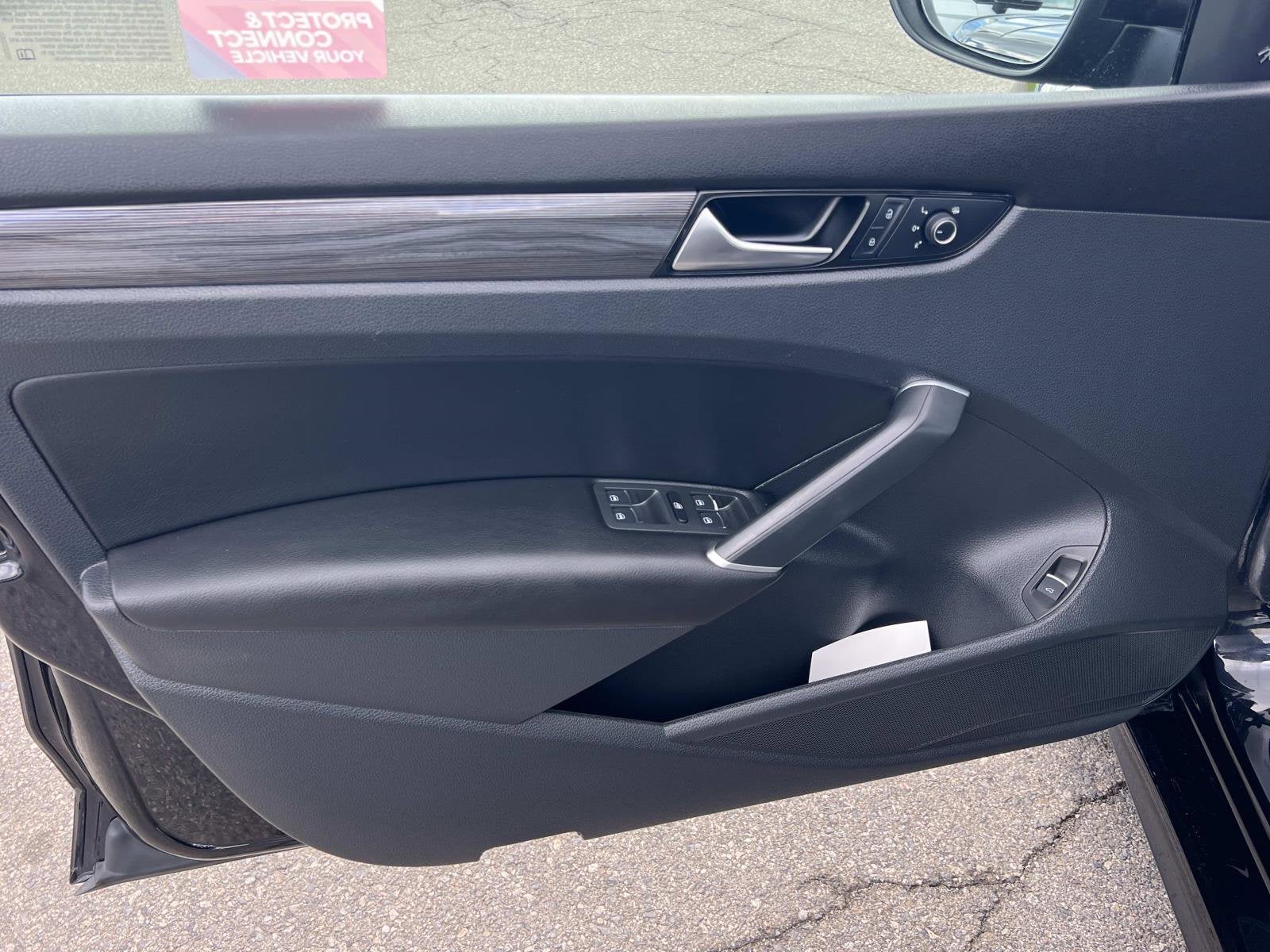 2022 Volkswagen Passat 2.0T R-Line