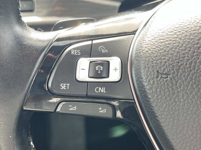 2022 Volkswagen Passat 2.0T R-Line