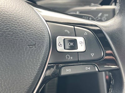 2022 Volkswagen Passat 2.0T R-Line