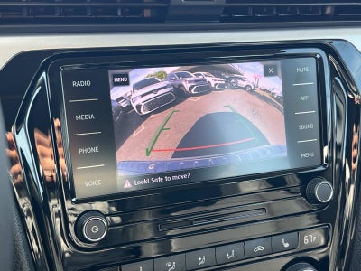 2022 Volkswagen Passat 2.0T SE