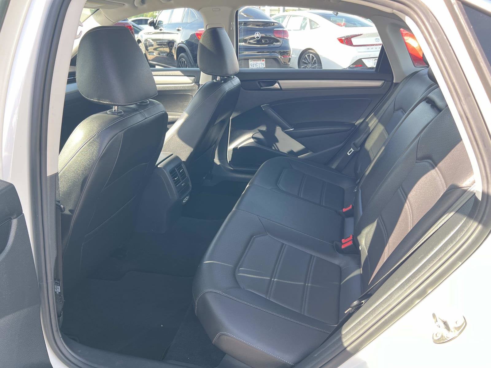 2022 Volkswagen Passat 2.0T SE