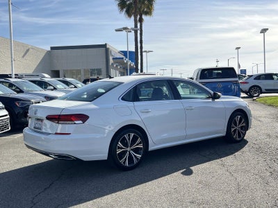 2022 Volkswagen Passat 2.0T SE