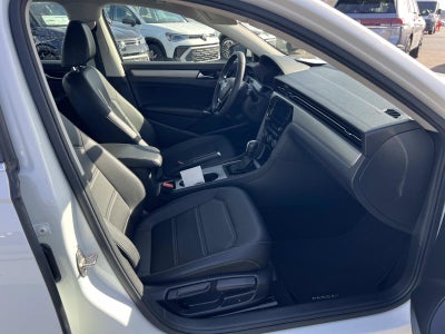 2022 Volkswagen Passat 2.0T SE