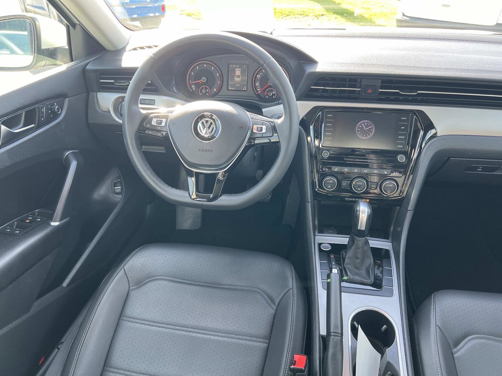 2022 Volkswagen Passat 2.0T SE