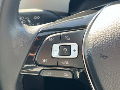 2022 Volkswagen Passat 2.0T SE