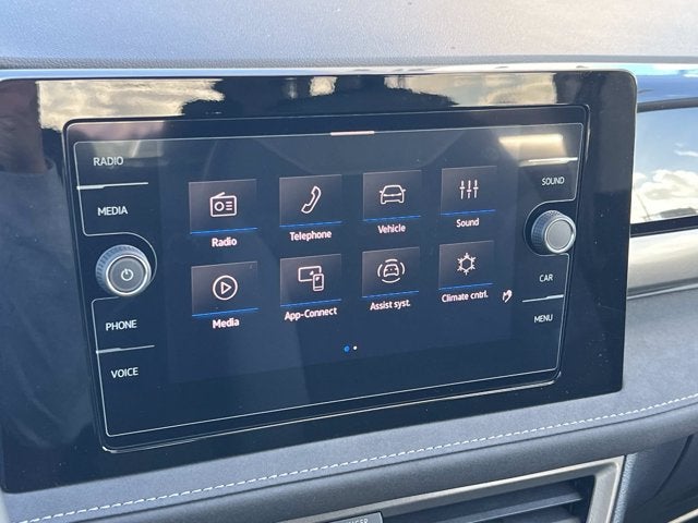 2026 Volkswagen Taos SE Black